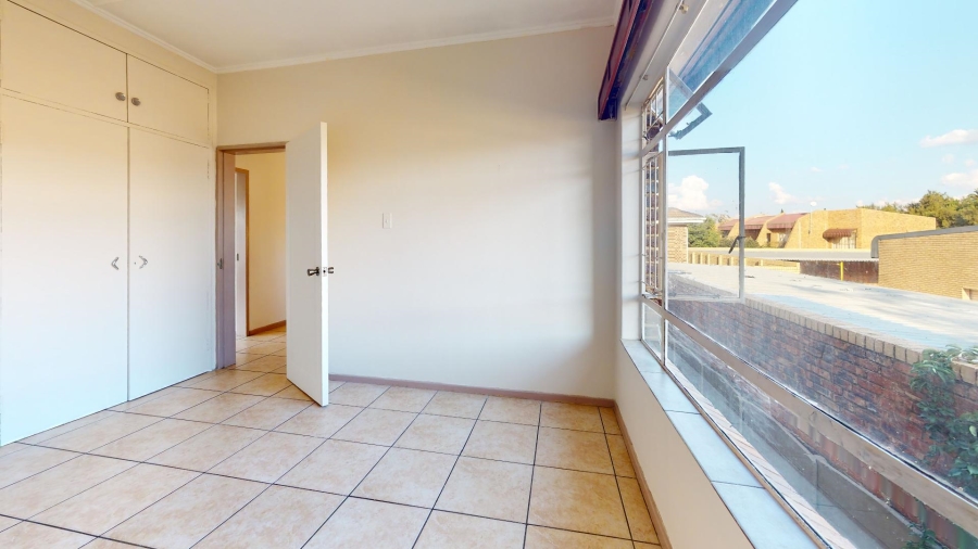 2 Bedroom Property for Sale in Potchefstroom North West